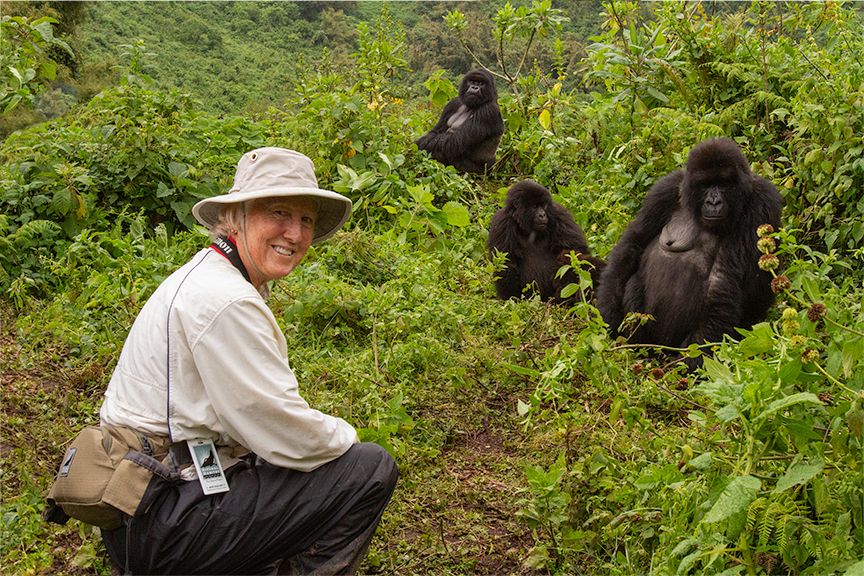 Nancy posing with mountain gorillas